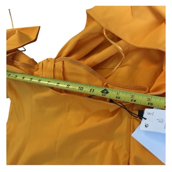 Zara dress,NWT,
Yellow floral bow ,3D, side sleeves,asymmetrical bright yellow - Picture 15 of 16